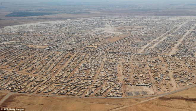 zatari refugee camp jordan, hosting 160,000 refugees