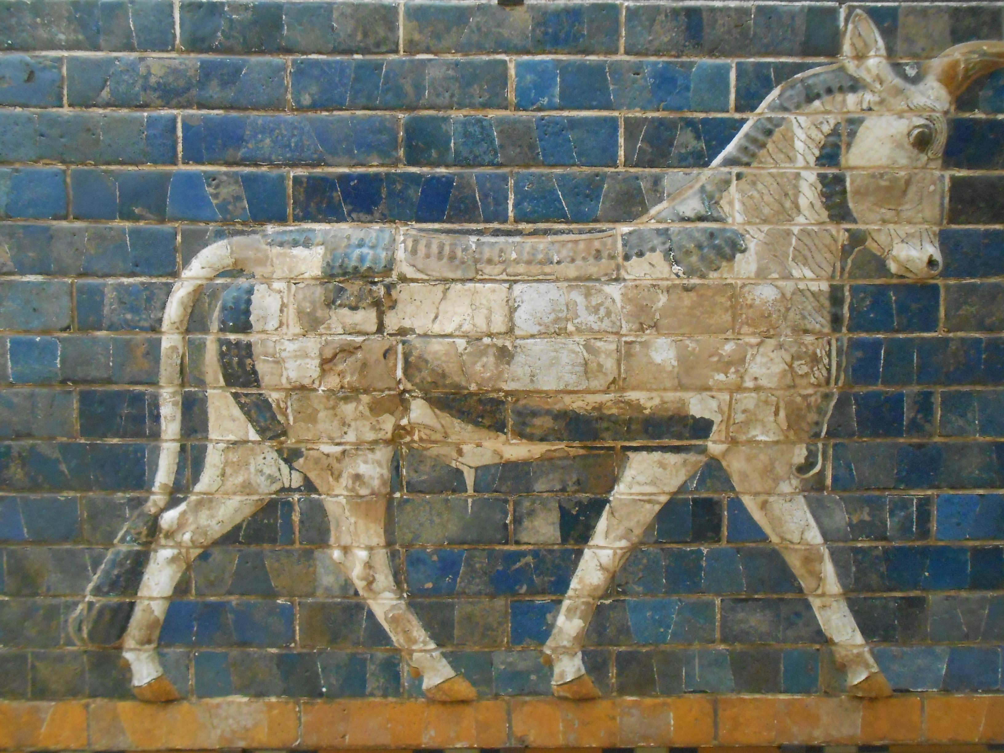 babylonian-ishtar-palace-tiles